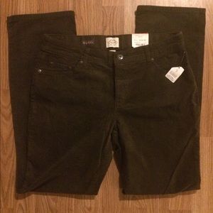 NWT St. John’s Bay corduroys $44 size 12
